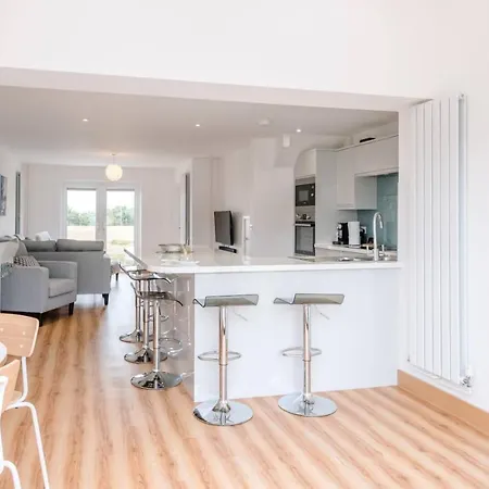 4 Sea View Walk, Pakefield Villa Room photo