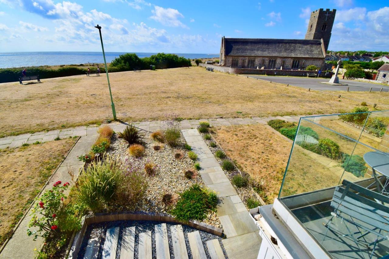 Holiday home 4 Sea View Walk, Pakefield