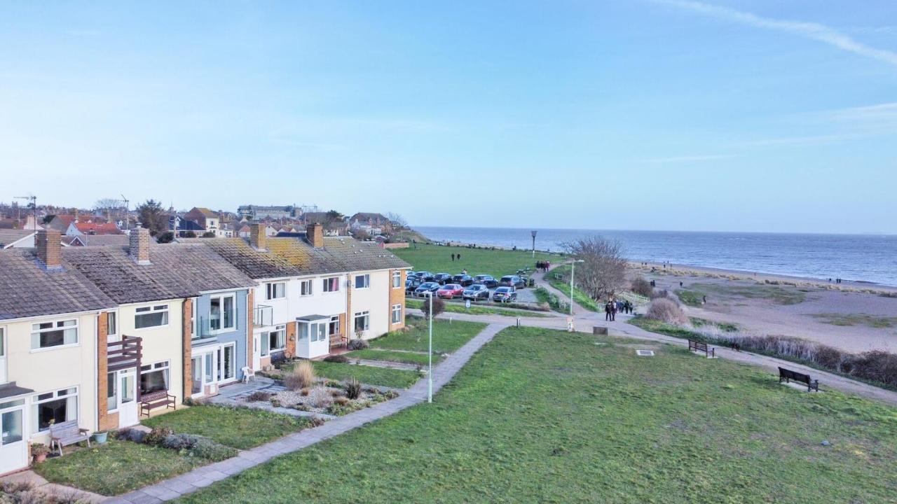 4 Sea View Walk, Holiday home *